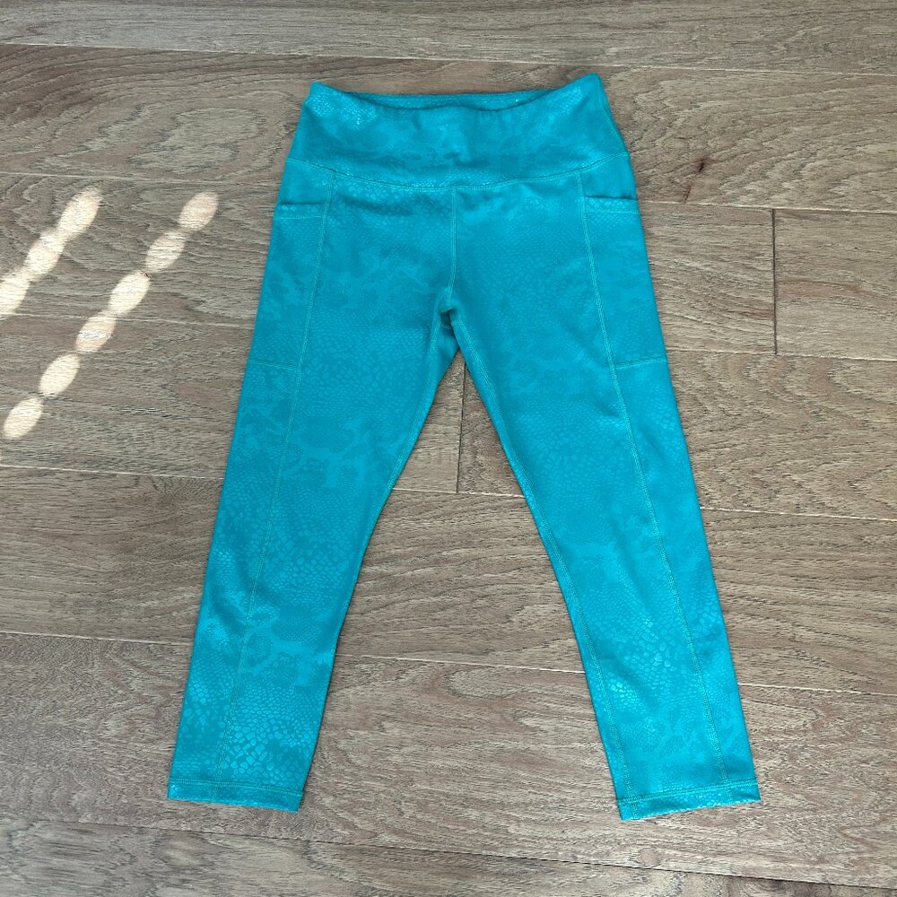 CVG Jade Green Glisten Leggings, Size Small Capri length